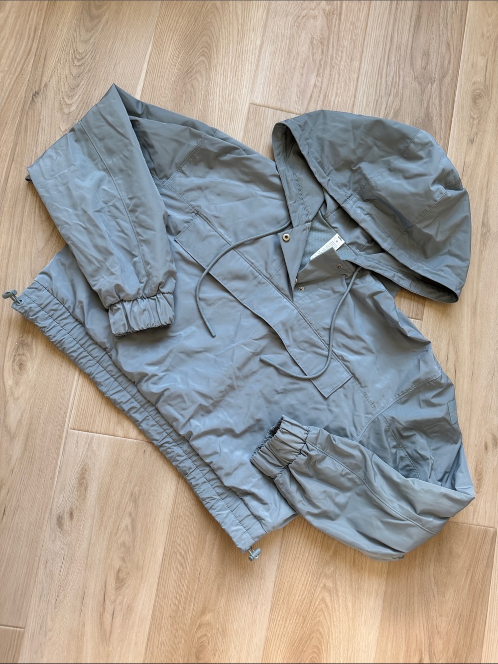 ALO Yoga international Anorak Jacket